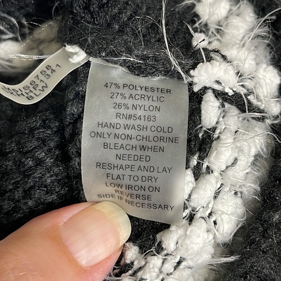 CALVIN KLEIN Stripe Super Soft Sweater - Picture 8 of 8